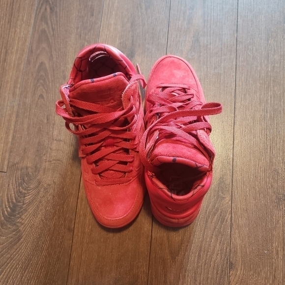 Fila The Cage Hightop Sneakers Size 5 Jrs. - Picture 5 of 10